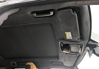 Подержанный автомобиль Land Rover Range Rover Sport 2022 года (23 фото)