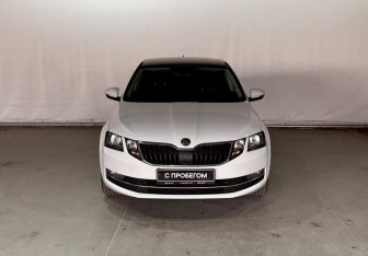 Подержанный автомобиль Skoda Octavia Liftback 2017 года (2 фото)