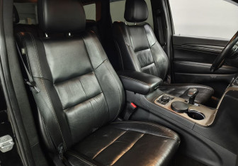 Подержанный автомобиль Jeep Grand Cherokee 2014 года (12 фото)
