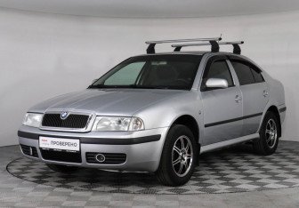 Подержанный автомобиль Skoda Octavia Liftback 2008 года (1 фото)