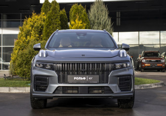 Подержанный автомобиль Lynk&Co 09 2022 года (2 фото)