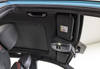 Подержанный автомобиль Geely Coolray 2023 года (22 фото)