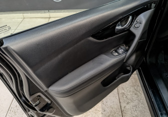 Подержанный автомобиль Nissan Qashqai 2021 года (19 фото)