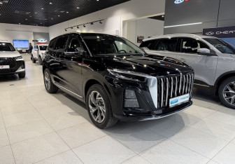 Новый Hongqi HS3 2025 (3 фото)