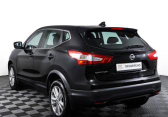 Подержанный автомобиль Nissan Qashqai 2018 года (7 фото)