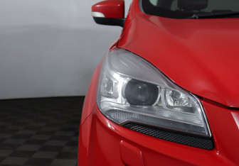 Подержанный автомобиль Ford Kuga 2013 года (7 фото)
