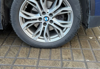 Подержанный автомобиль BMW X1 2021 года (14 фото)