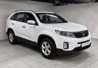 Подержанный автомобиль Kia Sorento 2018 года (3 фото)