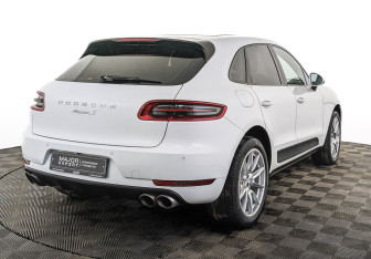 Подержанный автомобиль Porsche Macan 2015 года (5 фото)