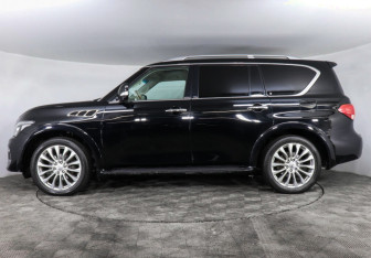 Подержанный автомобиль Infiniti QX80 2014 года (8 фото)