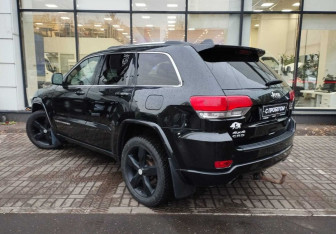Подержанный автомобиль Jeep Grand Cherokee 2013 года (6 фото)