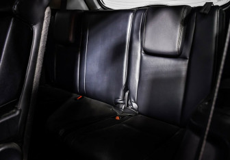 Подержанный автомобиль Toyota Highlander 2014 года (18 фото)