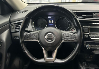 Подержанный автомобиль Nissan X-Trail 2019 года (14 фото)