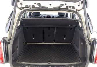 Подержанный автомобиль MINI Countryman 2018 года (10 фото)