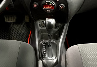 Подержанный автомобиль Kia Rio Sedan 2010 года (13 фото)