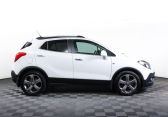 Подержанный автомобиль Opel Mokka 2014 года (4 фото)
