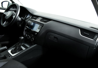 Подержанный автомобиль Skoda Octavia Wagon 2018 года (7 фото)