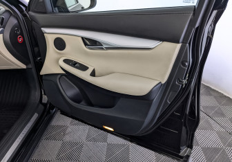 Подержанный автомобиль Infiniti QX50 2021 года (25 фото)