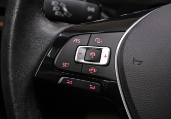 Подержанный автомобиль Jetta VS7 2023 года (20 фото)