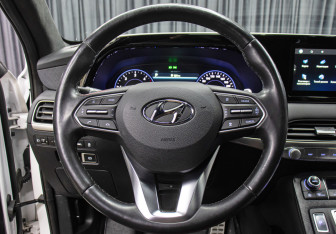 Подержанный автомобиль Hyundai Palisade 2019 года (19 фото)