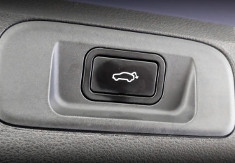 Подержанный автомобиль Geely Coolray 2024 года (26 фото)