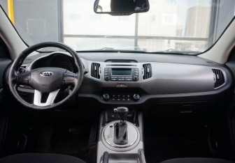 Подержанный автомобиль Kia Sportage 2015 года (13 фото)