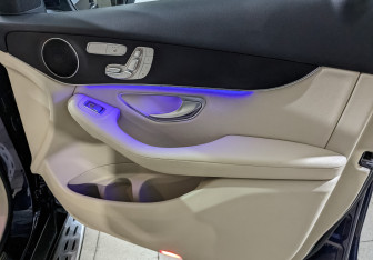 Подержанный автомобиль Mercedes-Benz GLC Coupe 2021 года (24 фото)