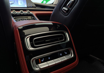 Подержанный автомобиль Exeed RX 2023 года (10 фото)