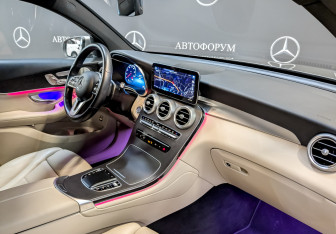 Подержанный автомобиль Mercedes-Benz GLC Coupe 2021 года (11 фото)