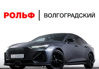 Подержанный автомобиль Changan UNI-V 2023 года (28 фото)