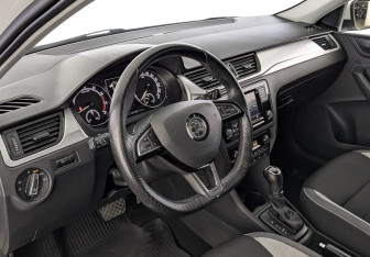 Подержанный автомобиль Skoda Rapid Liftback 2019 года (15 фото)