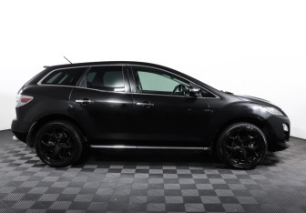 Подержанный автомобиль Mazda CX-7 2010 года (4 фото)
