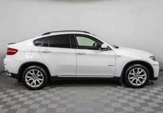 Подержанный автомобиль BMW X6 2009 года (4 фото)
