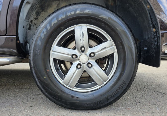 Подержанный автомобиль SsangYong Rexton 2008 года (18 фото)