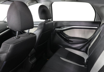 Подержанный автомобиль LADA (ВАЗ) Vesta Wagon 2018 года (12 фото)