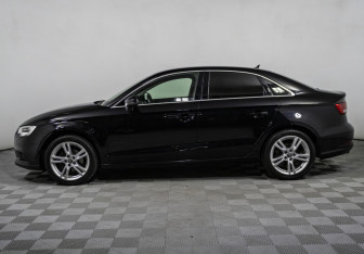 Подержанный автомобиль Audi A3 Sedan 2017 года (8 фото)
