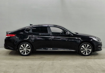 Подержанный автомобиль Kia Optima Sedan 2018 года (4 фото)