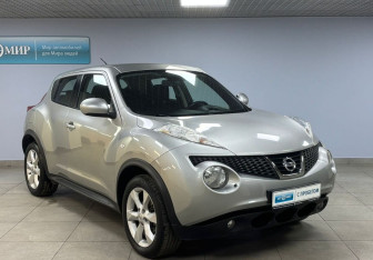Подержанный автомобиль Nissan Juke 2012 года (3 фото)