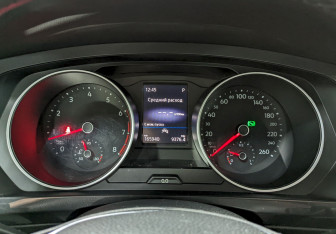 Подержанный автомобиль Volkswagen Tiguan 2019 года (25 фото)