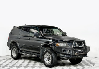 Подержанный автомобиль Mitsubishi Pajero Sport 2007 года (3 фото)