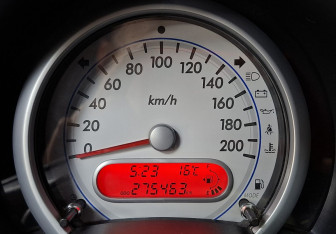 Подержанный автомобиль Suzuki Splash 2010 года (12 фото)