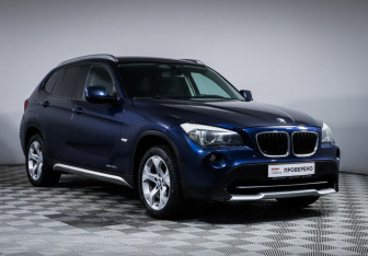 Подержанный автомобиль BMW X1 2012 года (3 фото)