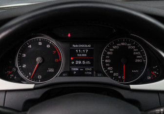 Подержанный автомобиль Audi A4 Wagon 2010 года (19 фото)