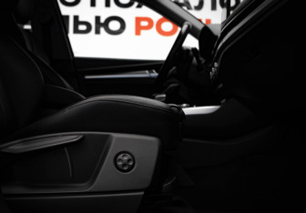 Подержанный автомобиль Audi Q5 2019 года (30 фото)