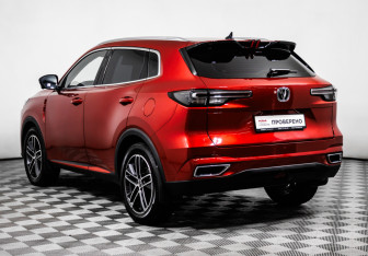 Подержанный автомобиль Changan UNI-S 2024 года (7 фото)