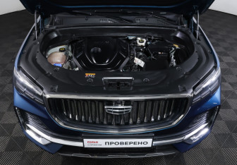 Подержанный автомобиль Geely Monjaro 2022 года (9 фото)
