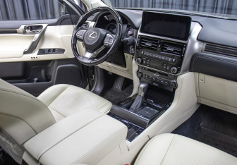 Подержанный автомобиль Lexus GX 2021 года (11 фото)