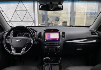 Подержанный автомобиль Kia Sorento 2019 года (11 фото)