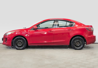 Подержанный автомобиль Mazda 3 Sedan 2012 года (8 фото)
