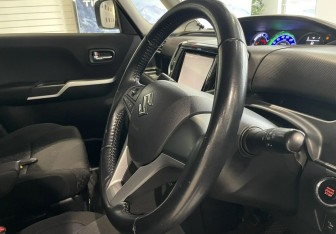 Подержанный автомобиль Suzuki Solio 2018 года (12 фото)